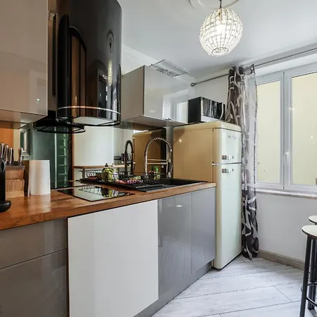 Apartament Coquet Place Du Pin *